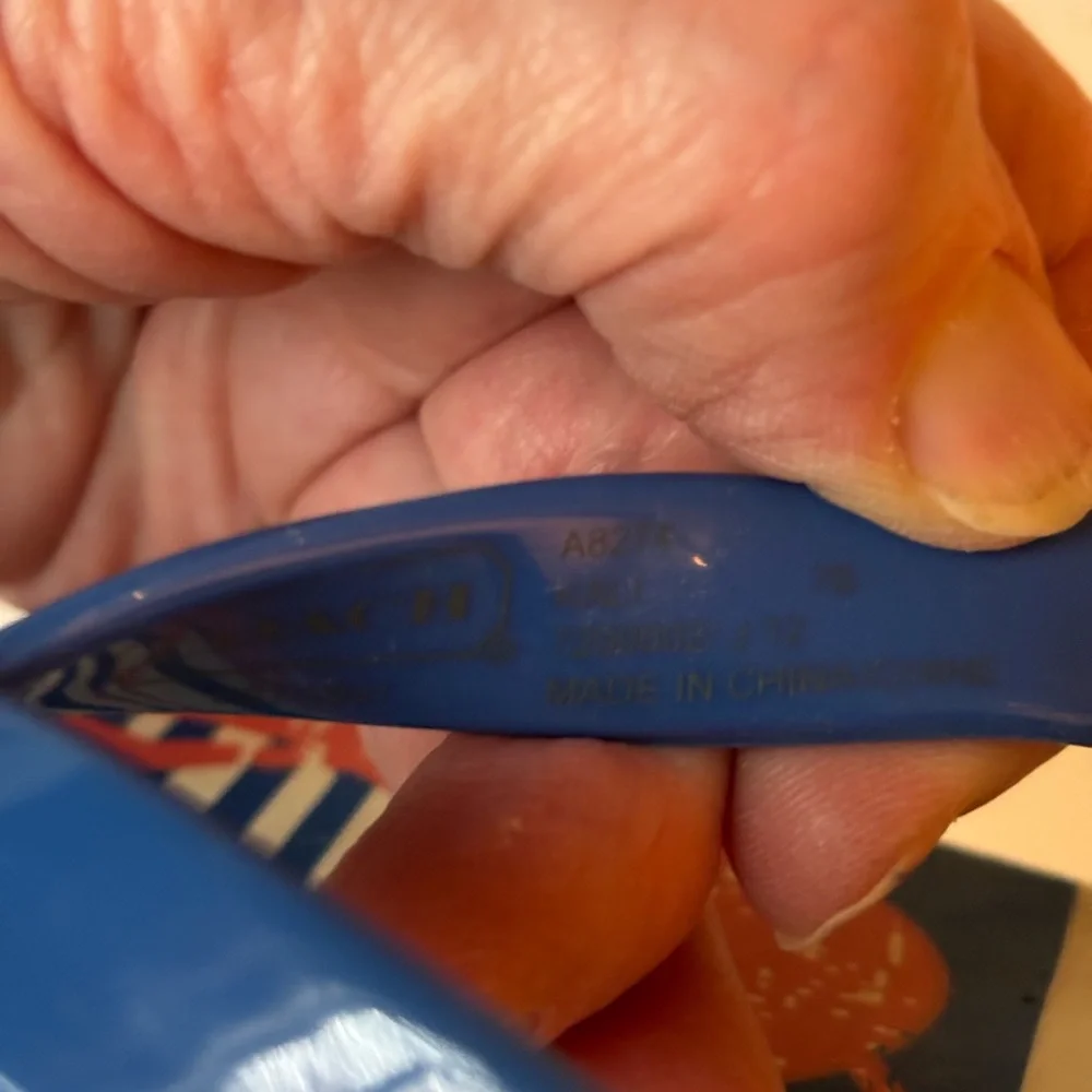 Coach KALI Sz 7 Striped Blue and Red Flip Flops - Picture 7 of 9